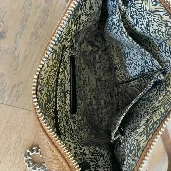 Rebecca Minkoff Crossbody Tan - Picture 6 of 9